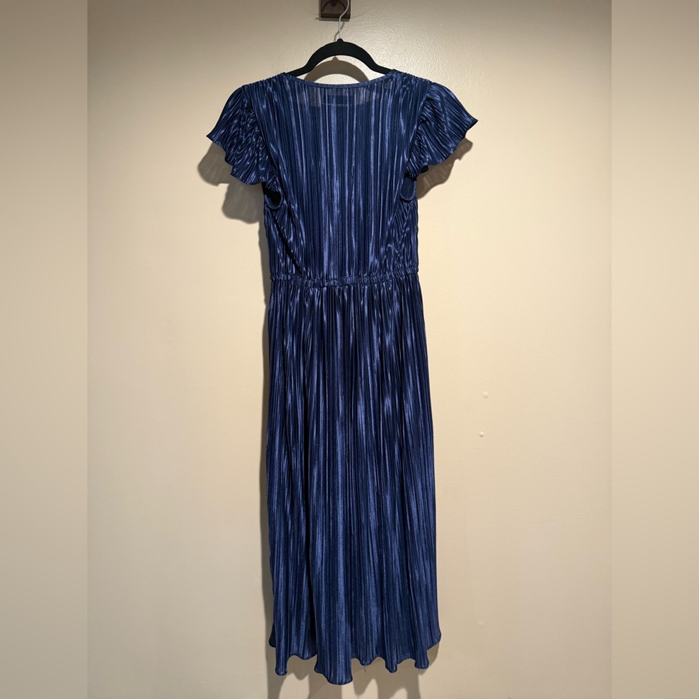 Urban Outfitters Miranda Metallic Navy Pleated Dress - Picture 8 of 8